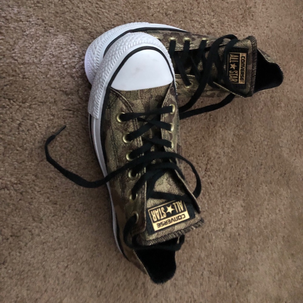 Converse AllStar | Gold Shimmer Camo | Size W7/M5